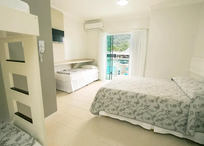 Hotel Villa Di Acqua Blumenau