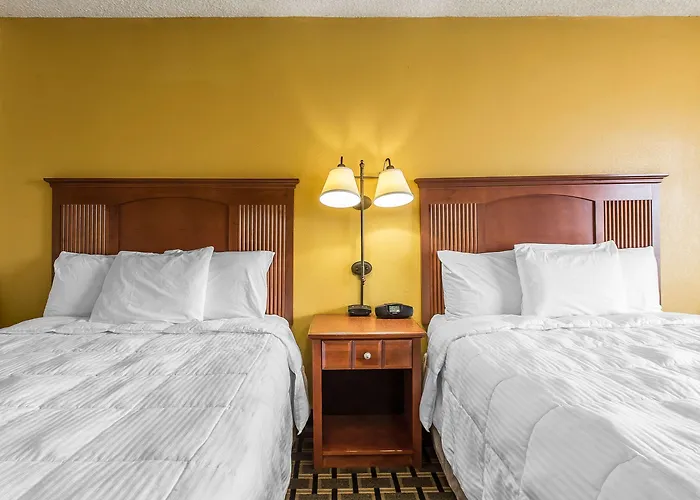 Econo Lodge Byron Near Historic District - Warner Robins