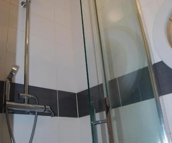 Appart-Hotel Le Djurdjura Suresnes-Nanterre-La Defense