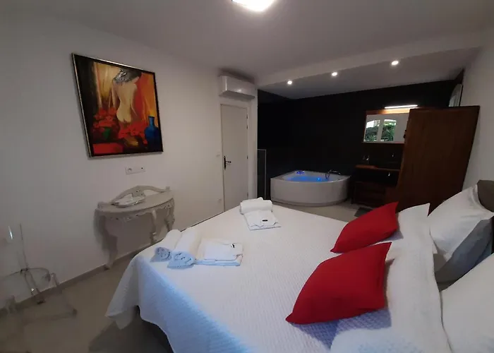 Villa Rasoa Chambre Love Agde