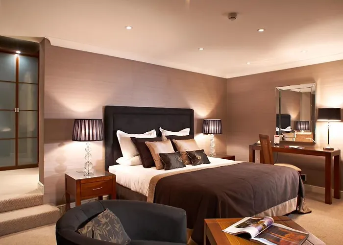 Rowton Hall Hotel And Spa