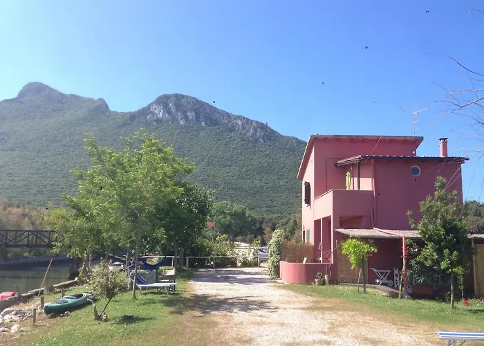 La Guardiania Bed and Breakfast Sabaudia