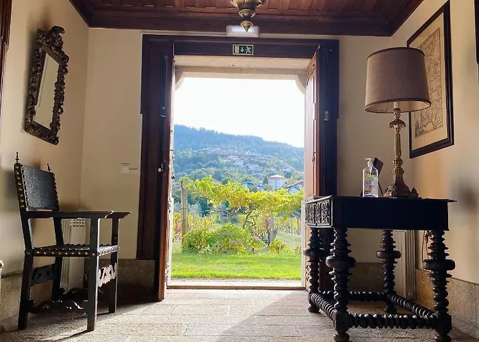 Casa de Santa Bárbara - Cinfães Hotel
