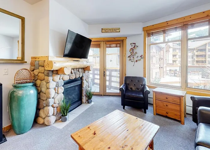 Tucker Mountain Lodge 307A Copper Mountain