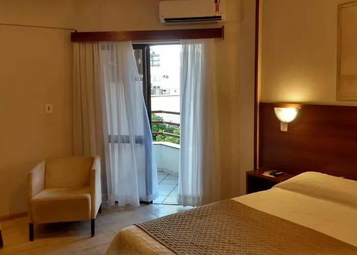 Hotel Lang Palace - Fica No Centro Da Cidade Chapecó