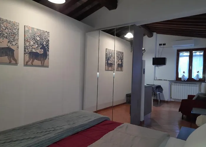 Hotel La casa in giardino Volterra