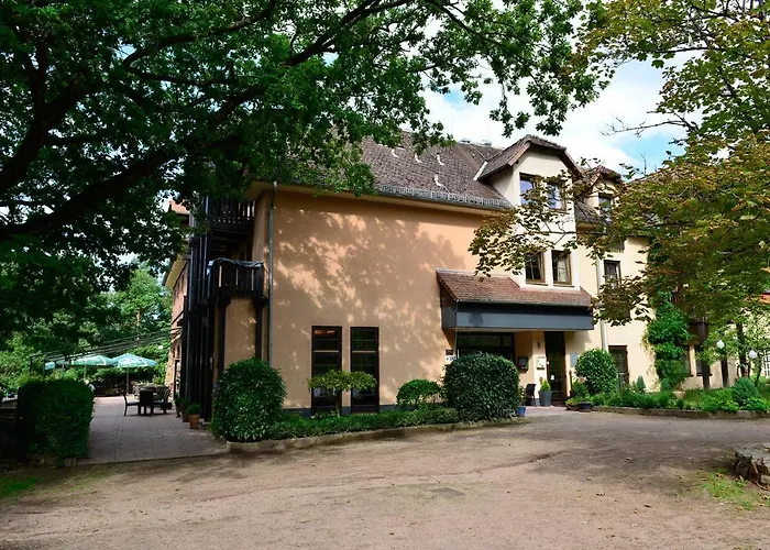 Hotel Neugebauer Am Rheinsteig