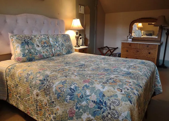 The Lafayette Inn