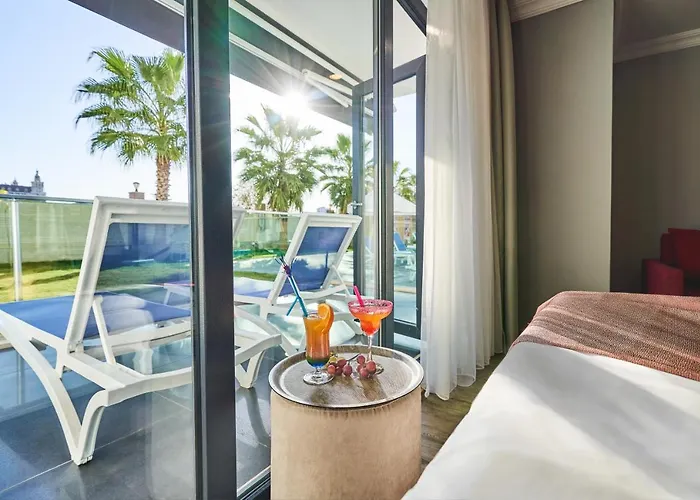 Lavia Hotels Lara Antalya