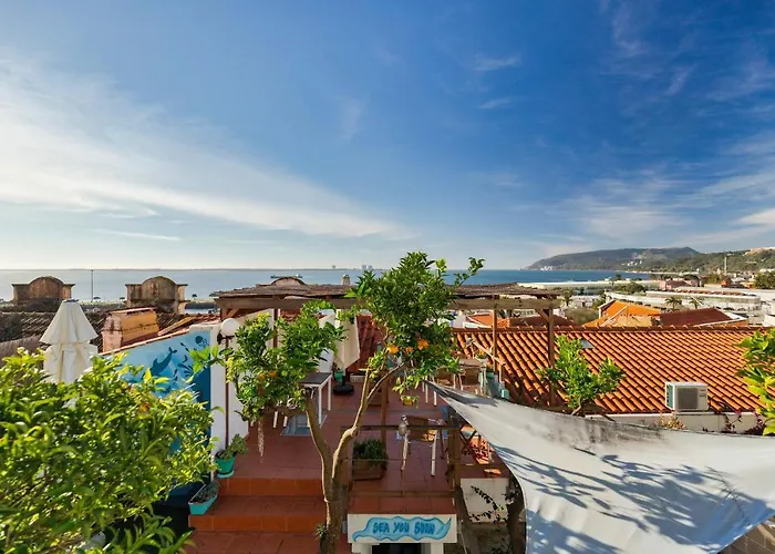 Marina Blue - Apartments & Suites Setúbal