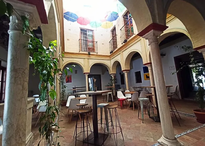 Frenteabastos Hostel Suites Cafe Carmona 