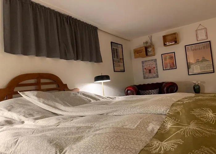 Comfortable Large Room King S Bed Near Cph Centre