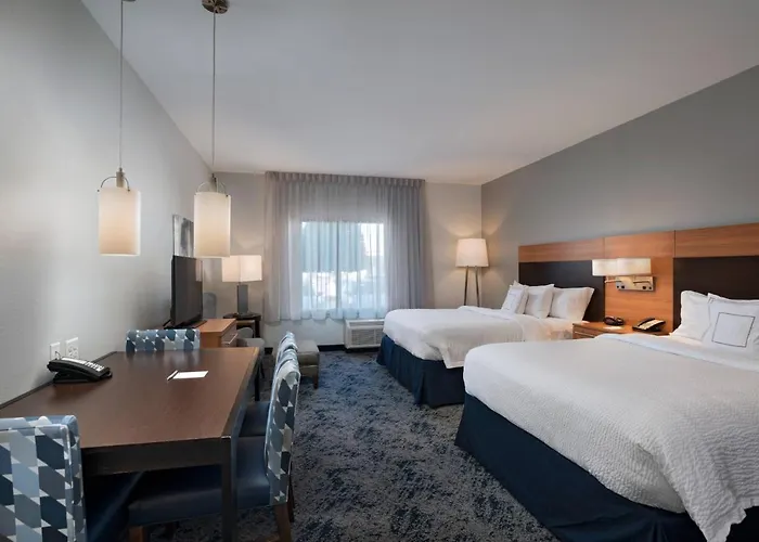 Monroe Hotels