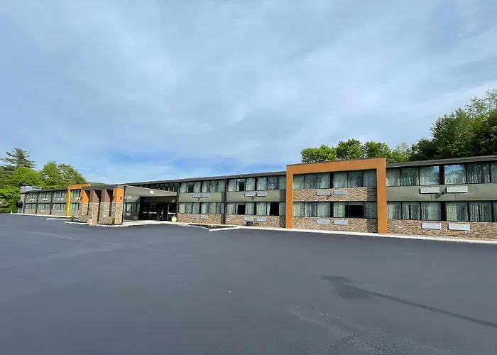 Wingate By Wyndham Lake George