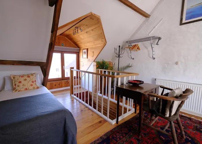 Collier'S Bnb Bruges