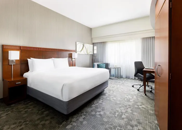 Courtyard By Marriott Potomac Mills Woodbridge Hotel