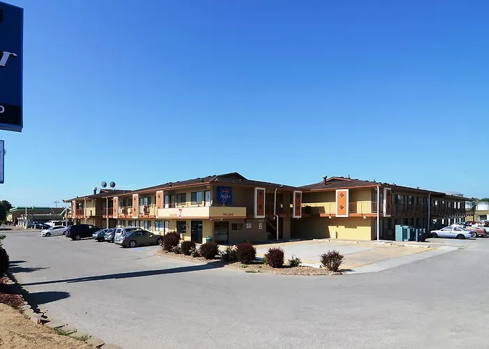 Super 7 Motel Coralville