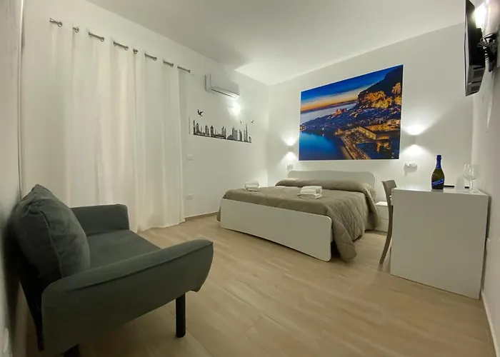 IN CENTRO ROOMS Vicino Cefalù Campofelice Di Roccella