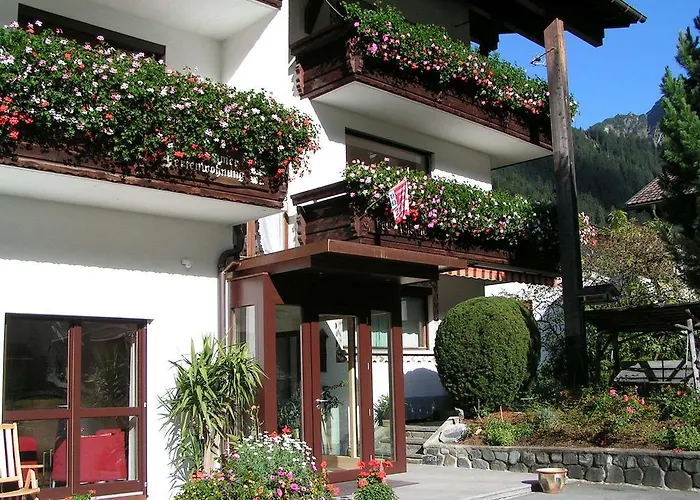 Valbella Bed & Breakfast Partenen