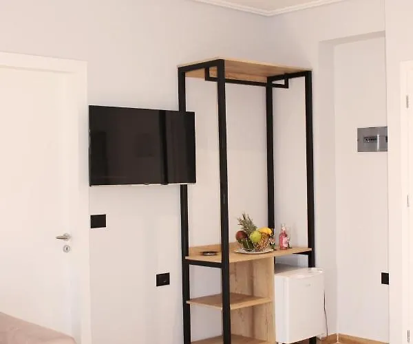 Bebi Hotel And Apartments Sarandë
