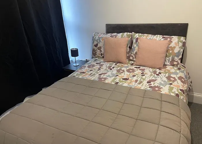 Lovely Room In Bristol 5