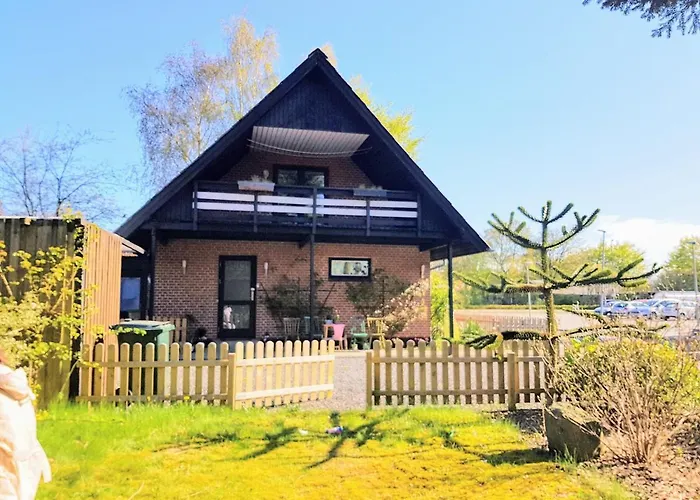 5 Minute Walk To Lego House-2 Bedrooms With Balcony Garden View.Loft Floor Billund 