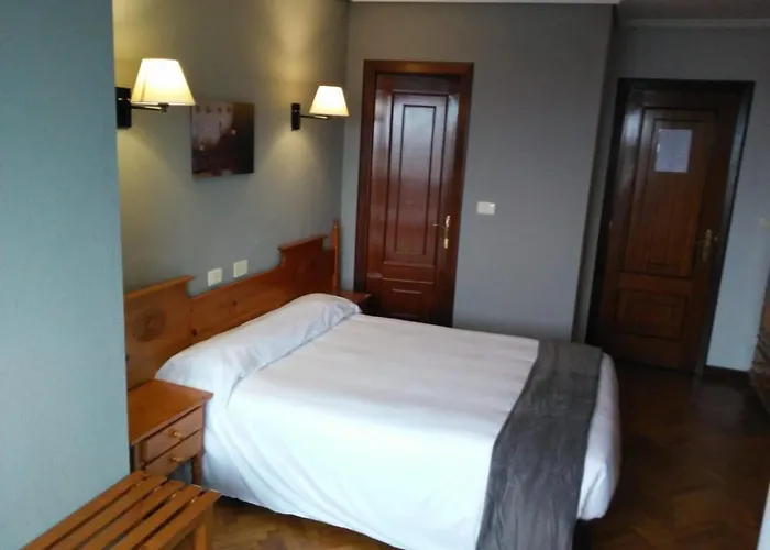 Albergue Hostal Sao Telmo Tui