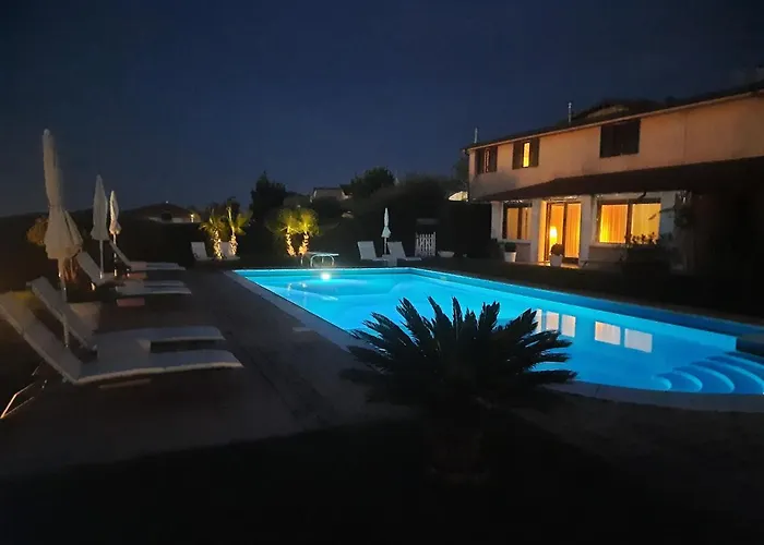 Hotels in Moniga del Garda