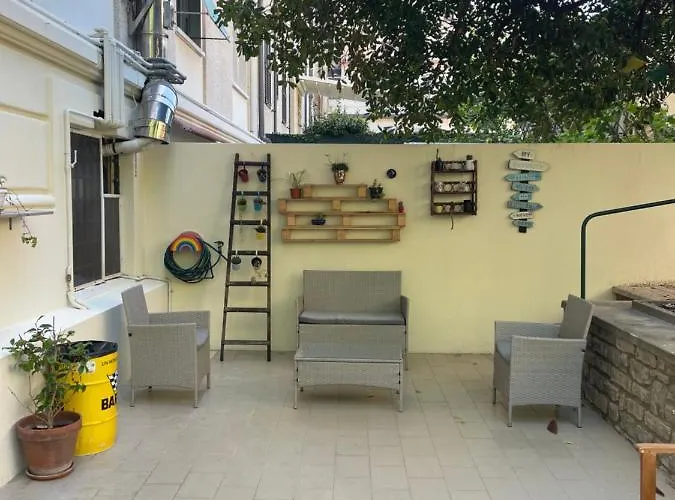 211 Underground Hotel Viareggio