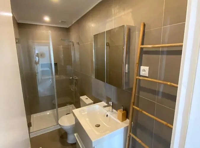 Carcavelos Beach & Nova Sbe Shared Serviced Apartment 3 Oeiras