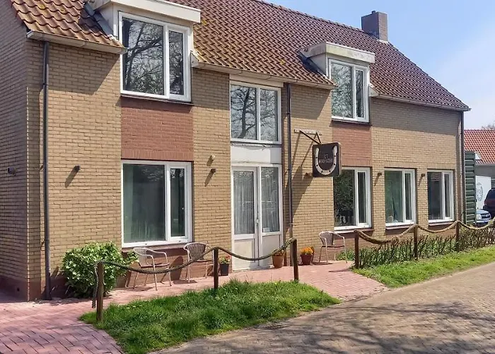 Pension Het Hoefijzer Buren 