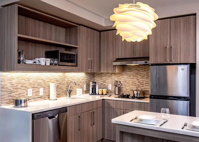 Element By Marriott Hampton Peninsula Town Center Hotel