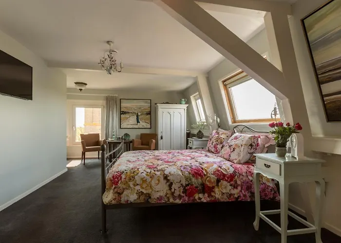 Hotels in Oudeschild