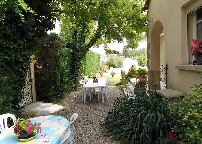 Les Tilleuls B&B Orange 