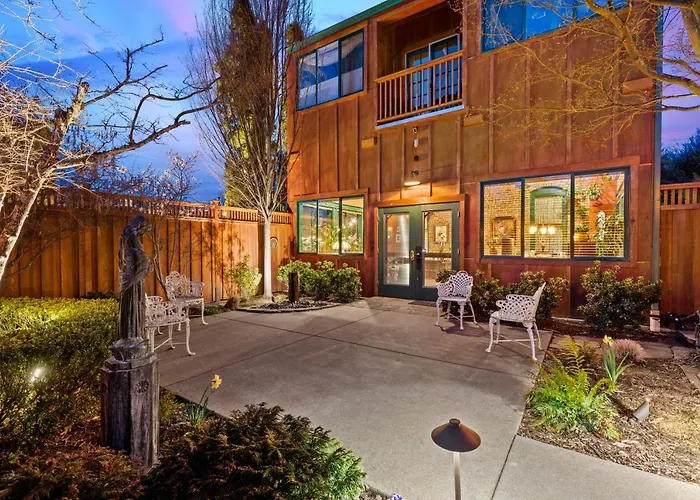 The Peerless Hotel Ashland
