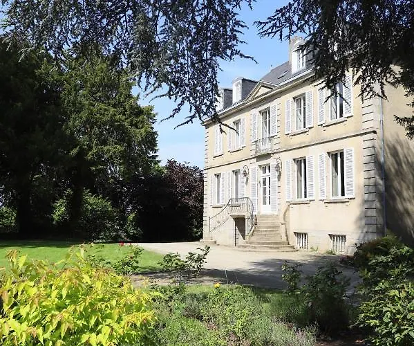 Les Deux Marguerite