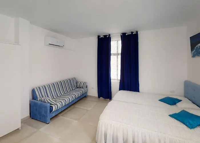 Vv Las Buganvillas Maspalomas - Cocina Y Habitaciones Con Banos Privados