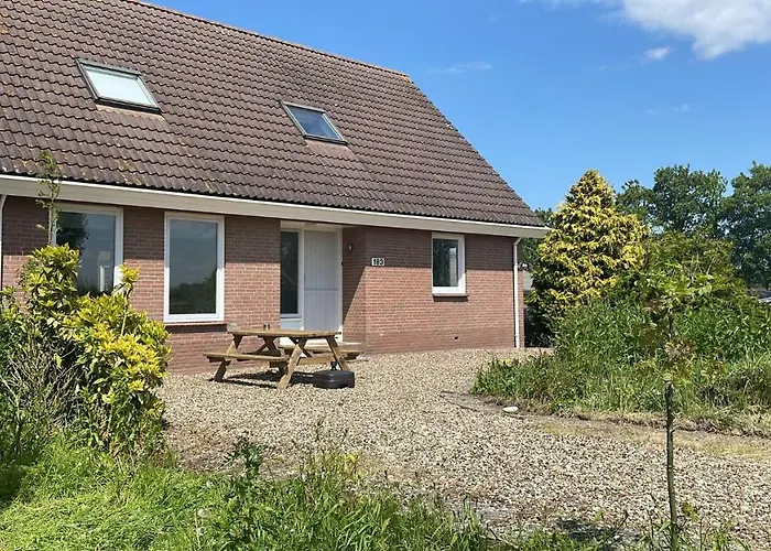Guesthouse At The Amstel River With 2Br 2Ba And Garden Amstelveen