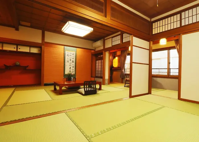 Ryokan Tanabe 旅館田邊 Takayama 