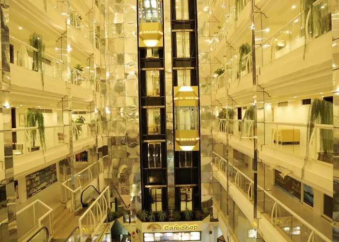 Safi Landmark Hotel & Suites