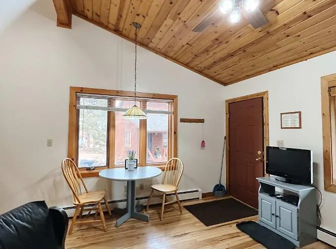 Cozy Cabin Suite Bed And Breakfast Woodland Park