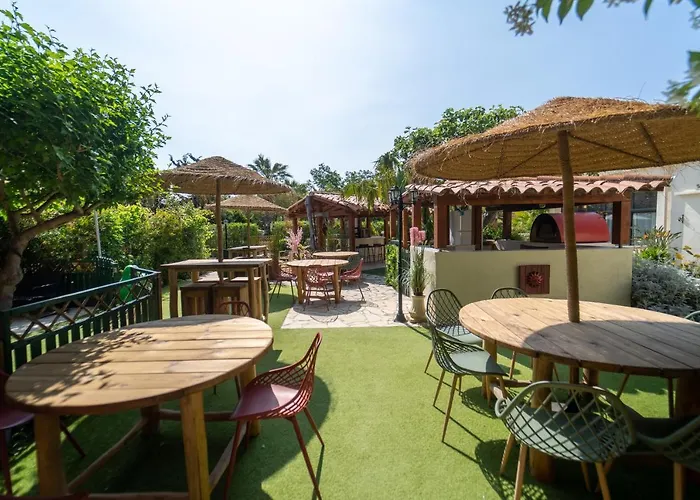 Gîte Imagine Roussillon Résidence Privée avec Piscine - 8 personnes Canet-en-Roussillon