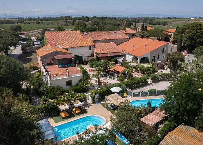 Gîte Imagine Roussillon Résidence Privée avec Piscine - 8 personnes Canet-en-Roussillon