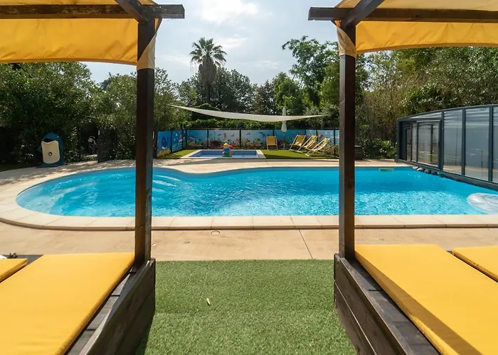 Gîte Imagine Roussillon Résidence Privée avec Piscine - 8 personnes Canet-en-Roussillon