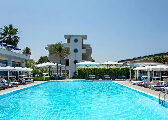 Hotel Premiere Pool & Resort Varcaturo