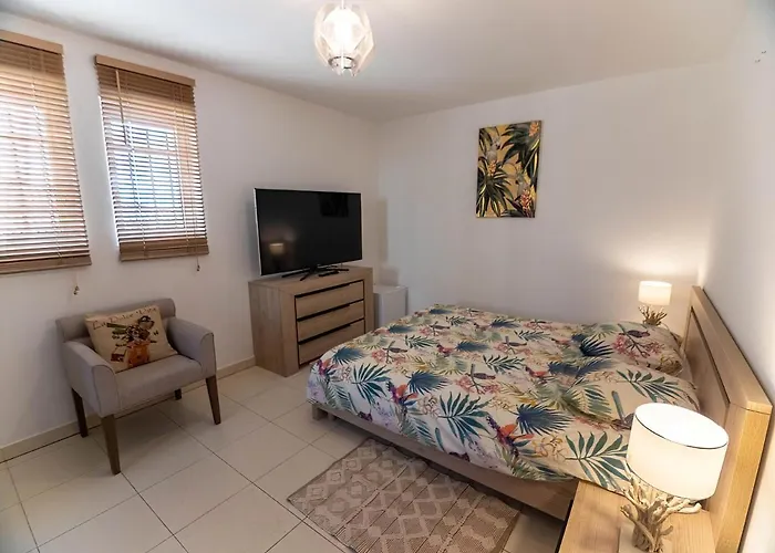 Villa Syracuse - Chambre privée avec piscine et jardin Cogolin