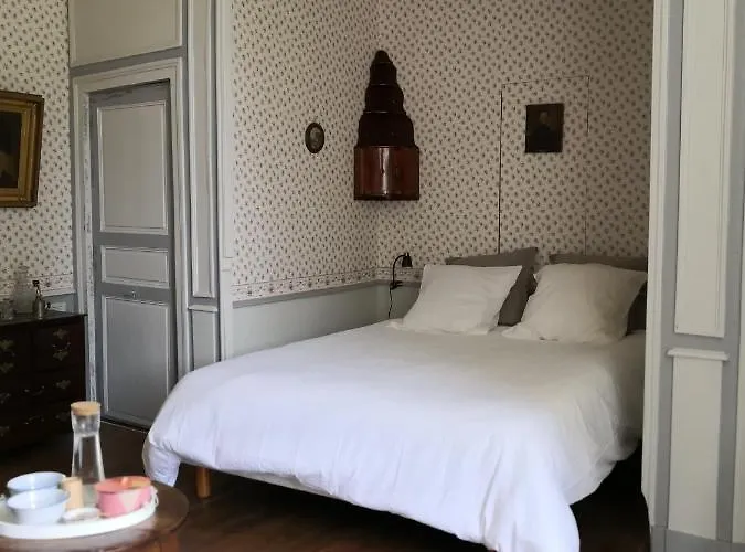 Bed and Breakfast Le Boudoir De Yaya à Cosne-Cours-Sur-Loire