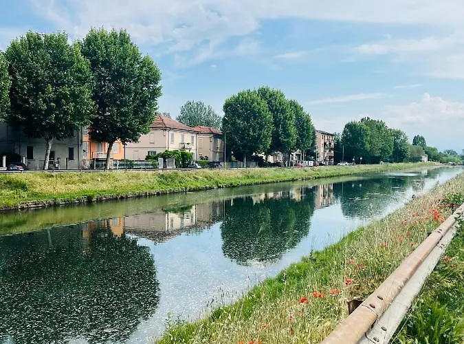 Green House In Pavia Center