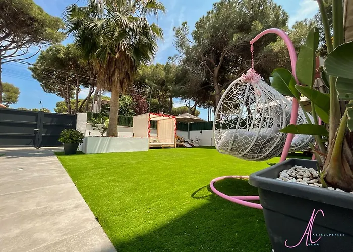 Aparthotel Arena Castelldefels (Adults Only)
