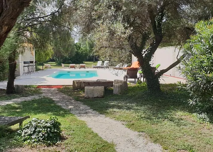 Bed and Breakfast Mas Tareau la Goyaw à Beaucaire 